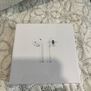 Apple White Wireless Earbuds